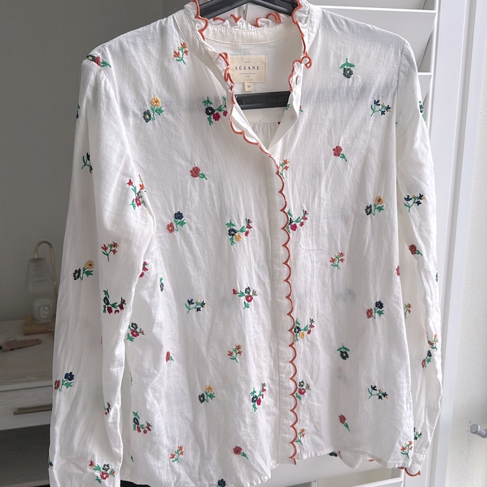 Sézane white floral embroidery shirt EU36